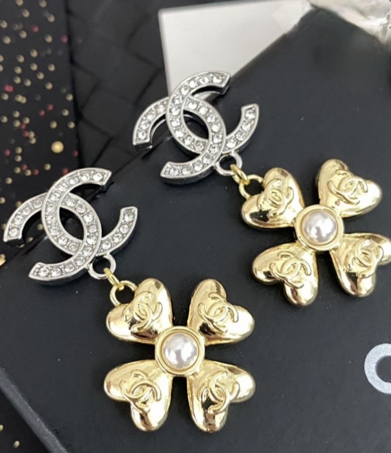 Ch**el earrings